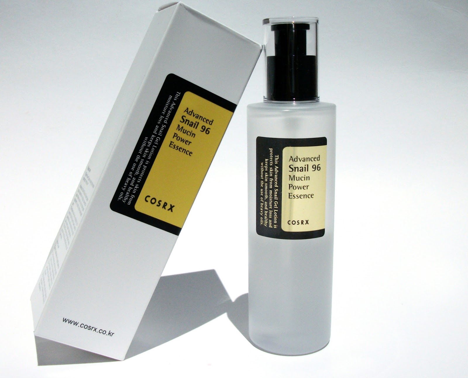 Essence au mucus d'escargot pour une peau nourrie - Expédition rapide par rapport à YesStyle, StyleWana et Amazon